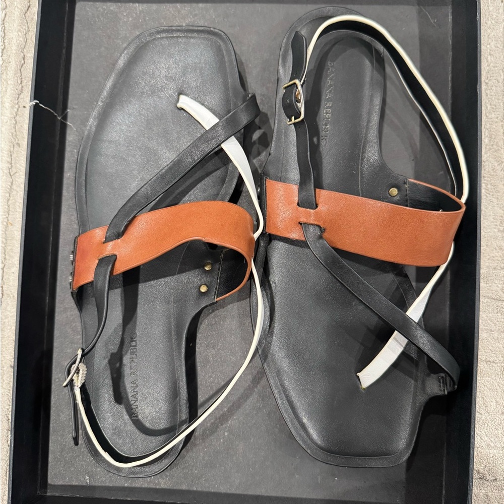 Banana republic Black white Brown Strappy Sandals sz10